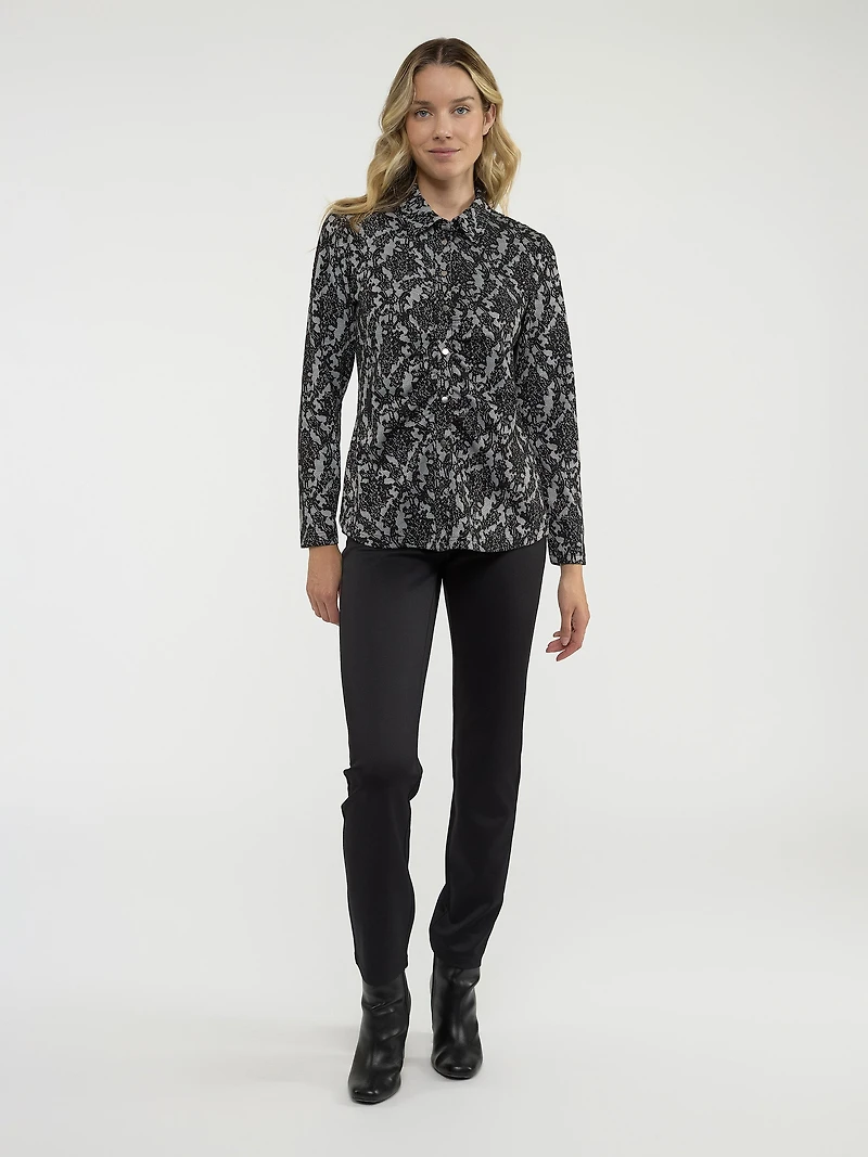 Blouse semi-ajustée à manches longues avec boutons