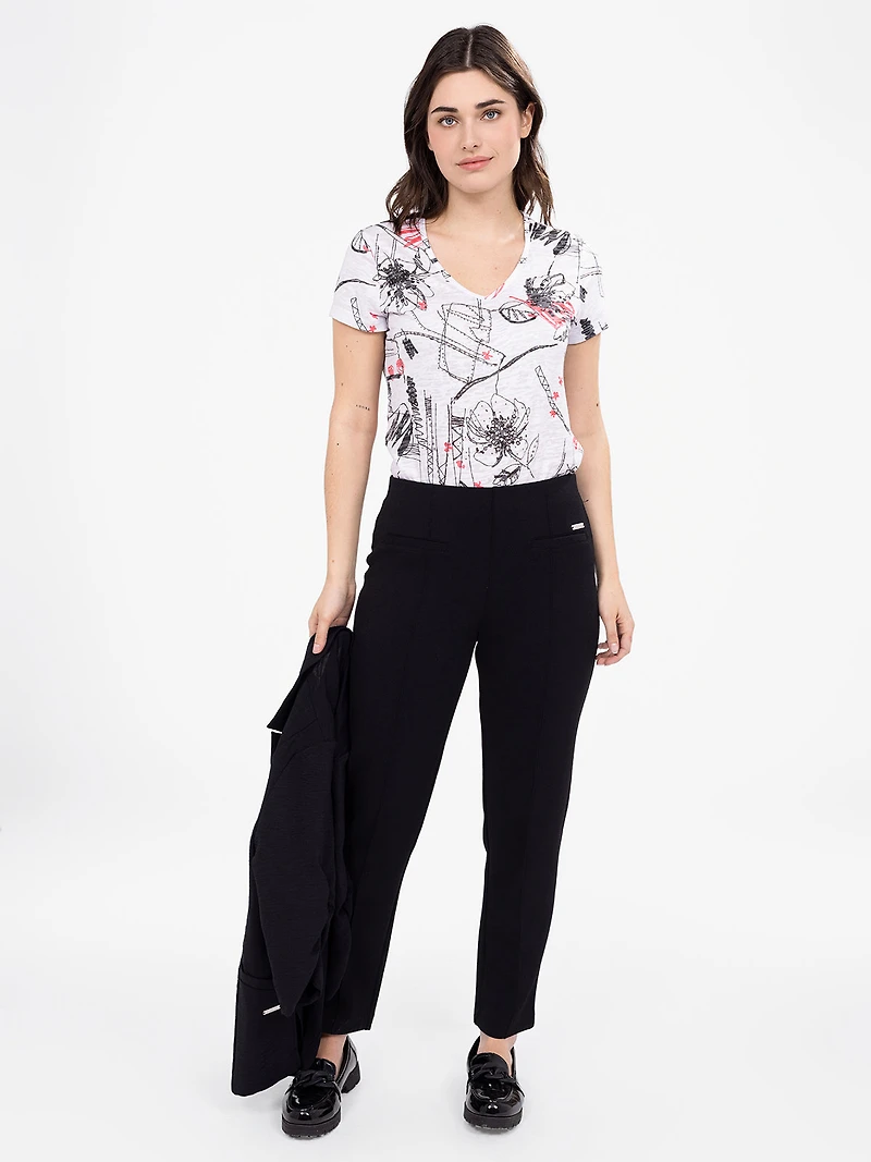 Short-sleeve semi-fitted t-shirt