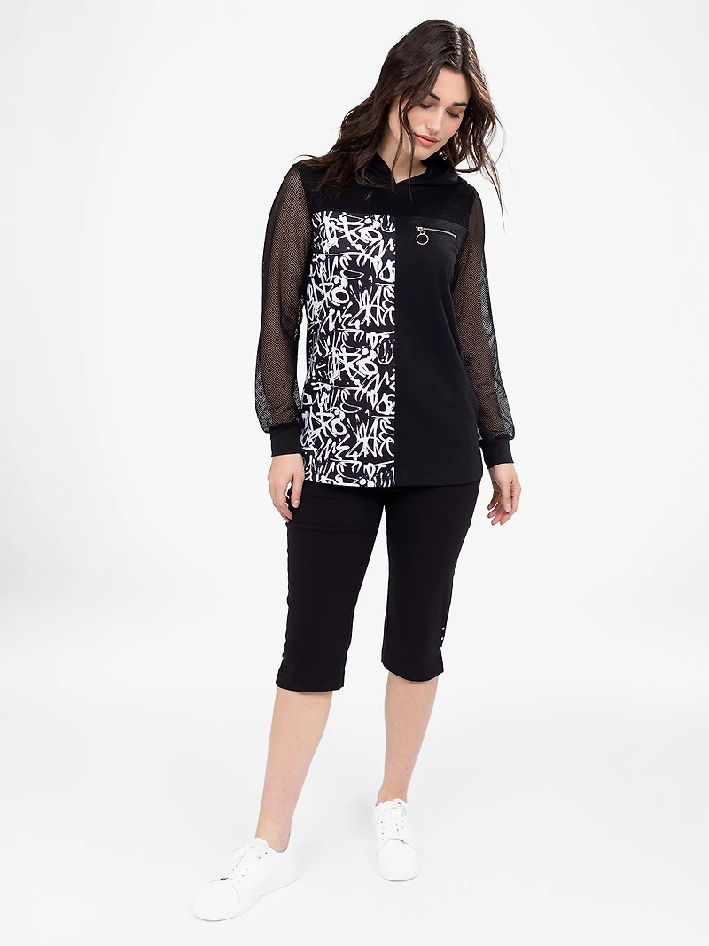 Semi-fitted knit tunic