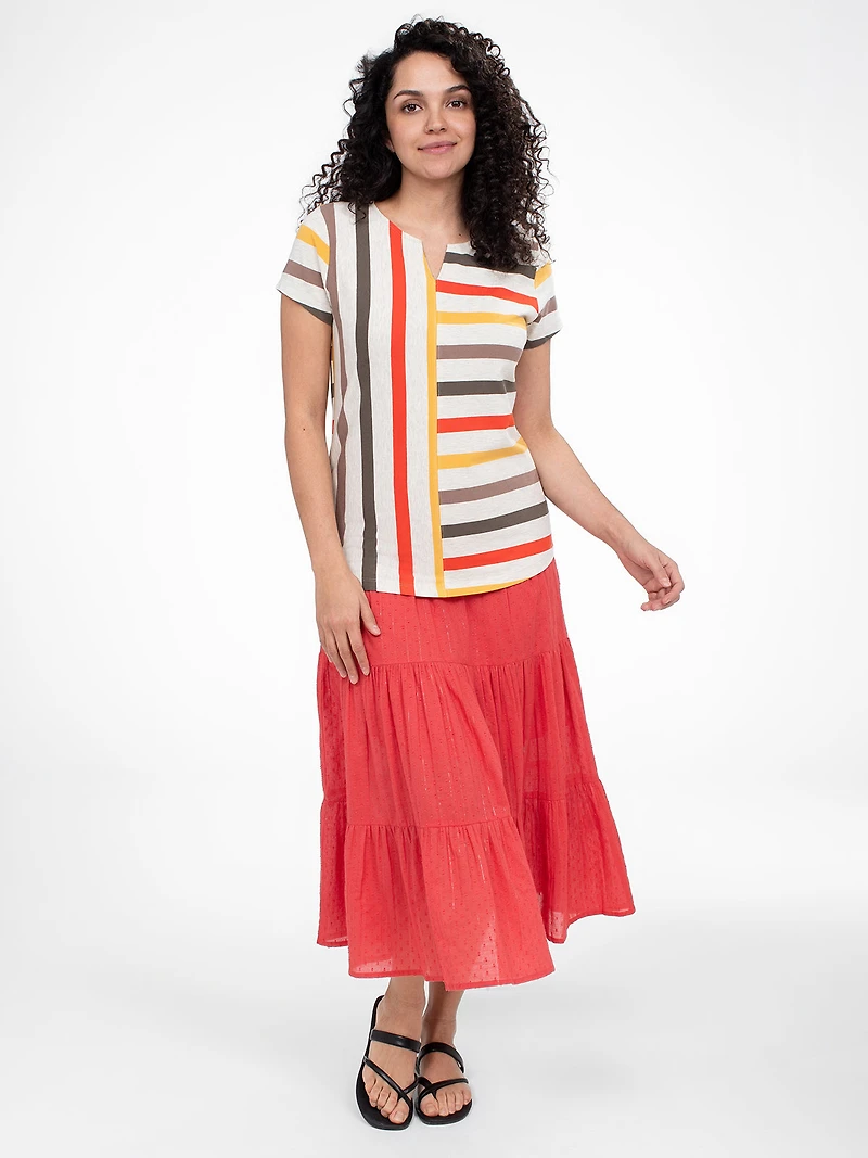 Short-sleeve semi-fitted t-shirt