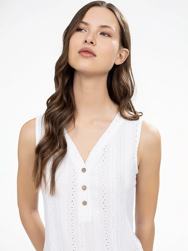 Semi-fitted tank top