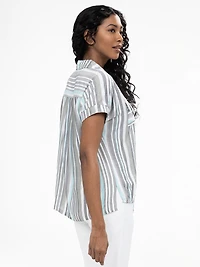 Short-sleeve loose blouse
