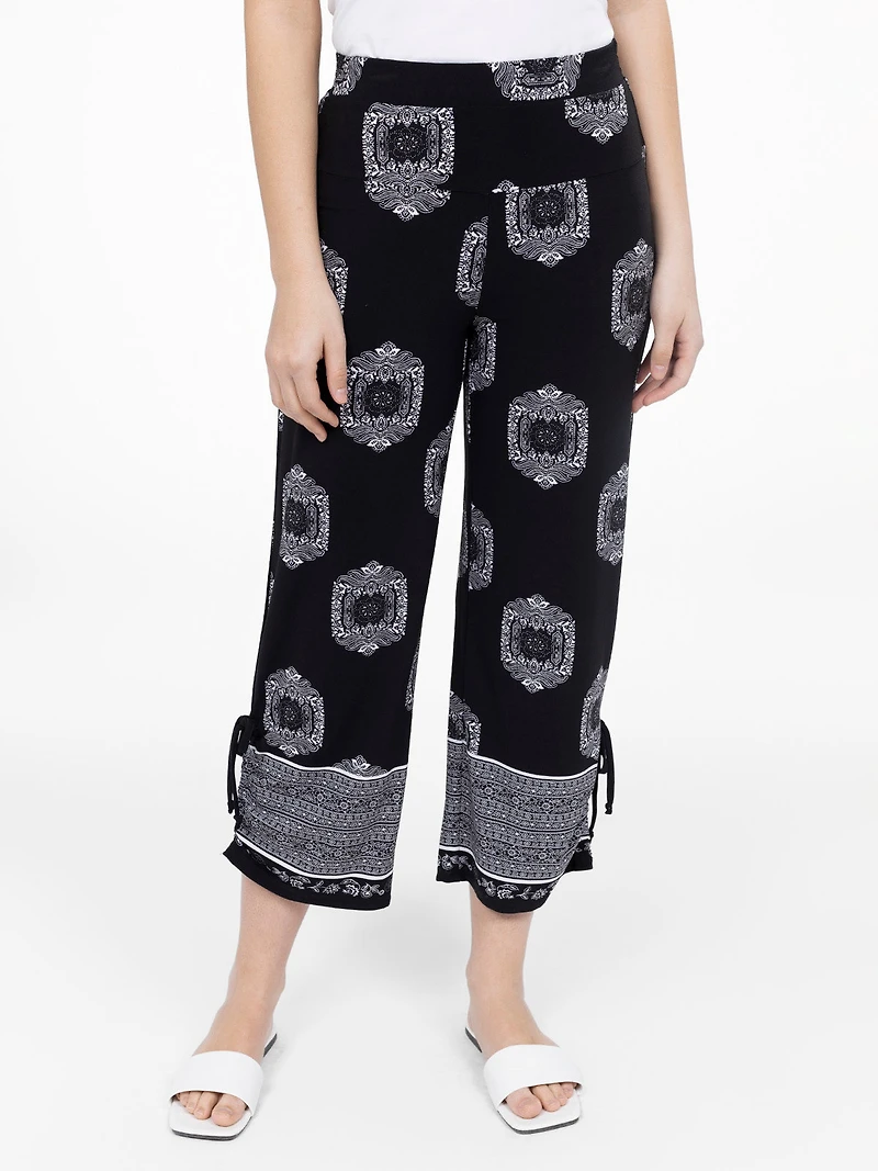 Flared pull-on capri