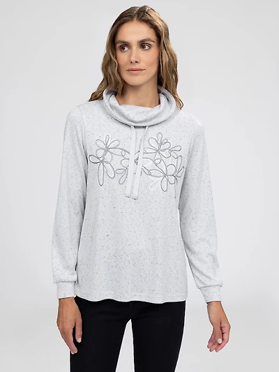 Long-sleeve semi-fitted t-shirt