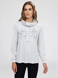 Long-sleeve semi-fitted t-shirt