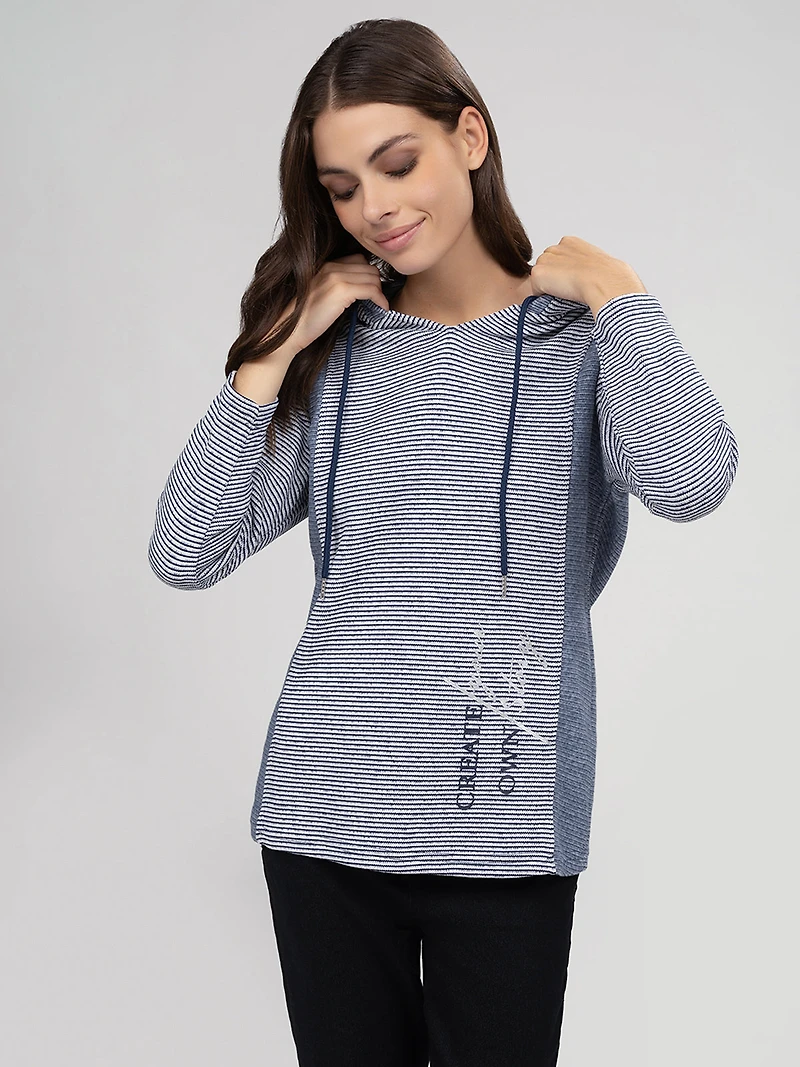 Semi-fitted knit tunic