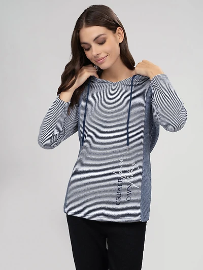 Semi-fitted knit tunic