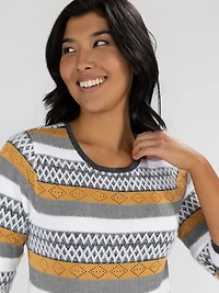 3/4-sleeve semi-fitted pullover sweater
