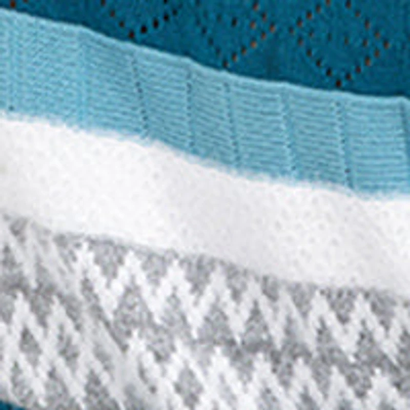 3/4-sleeve semi-fitted pullover sweater