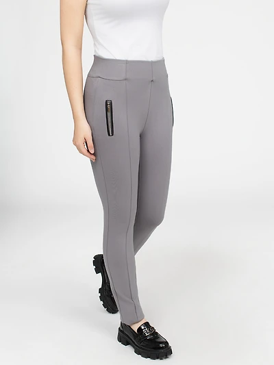 Narrow semi-fitted pull-on pant