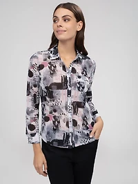 3/4-sleeve semi-fitted blouse with buttons