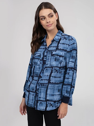 Blouse semi-ajustée à manches longues avec boutons