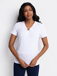 Short-sleeve semi-fitted t-shirt