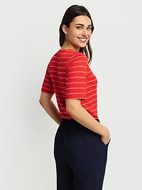 T-shirt semi-ajusté à manches courtes