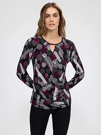Long-sleeve semi-fitted t-shirt