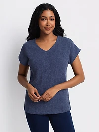 Short-sleeve semi-fitted t-shirt
