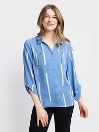 3/4-sleeve semi-fitted blouse with buttons