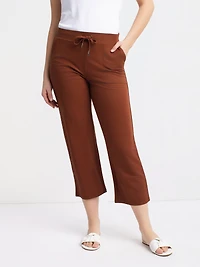 Straight casual pull-on capri - Petite