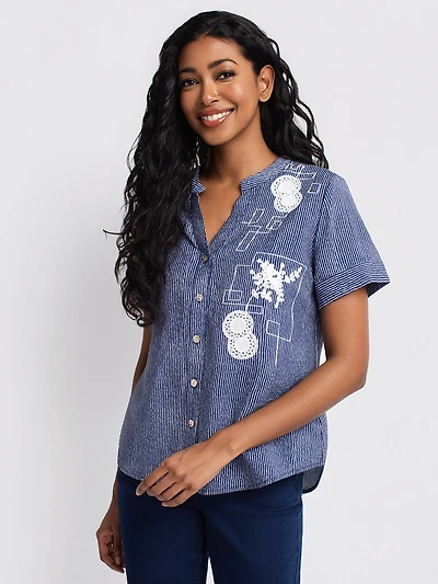 Blouse ample à manches courtes avec boutons