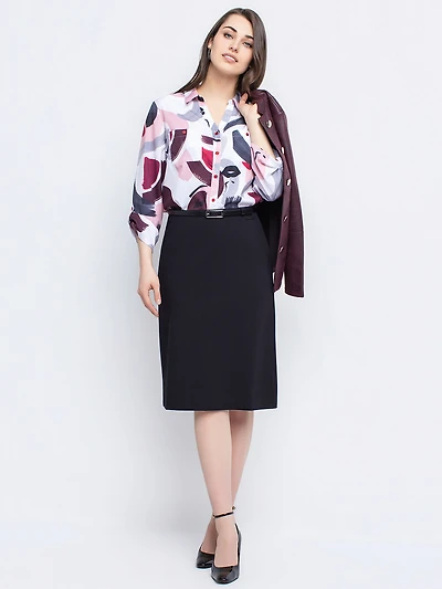 Knee-length knit skirt