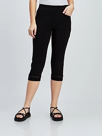 Skinny fitted pull-on capri