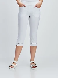 Skinny fitted pull-on capri