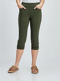 Skinny fitted pull-on capri