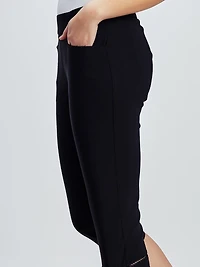 Skinny fitted pull-on capri