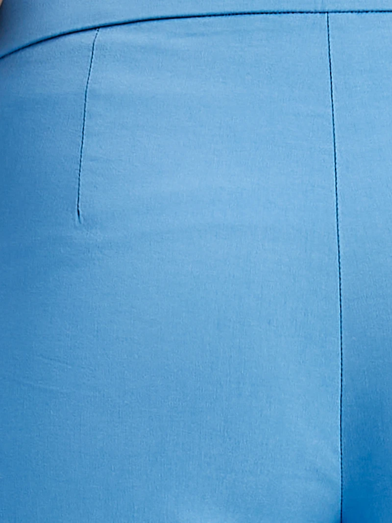 Skinny fitted pull-on capri