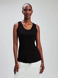 Semi-fitted tank top