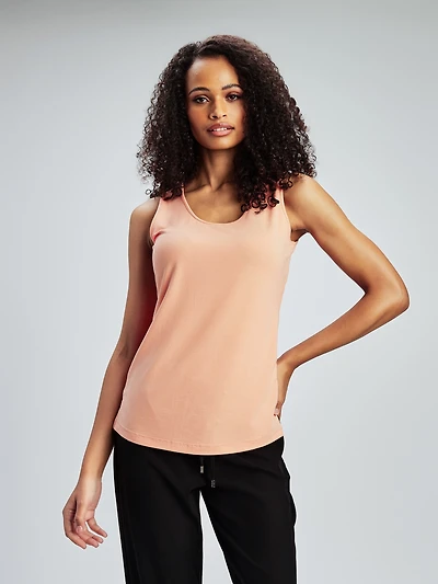 Semi-fitted tank top