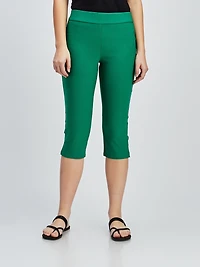 Narrow fitted pull-on capri