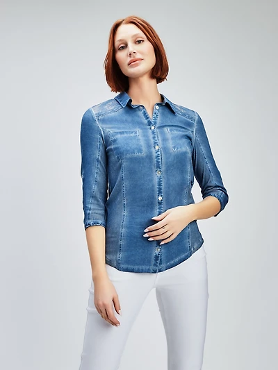 3/4-sleeve semi-fitted blouse with buttons