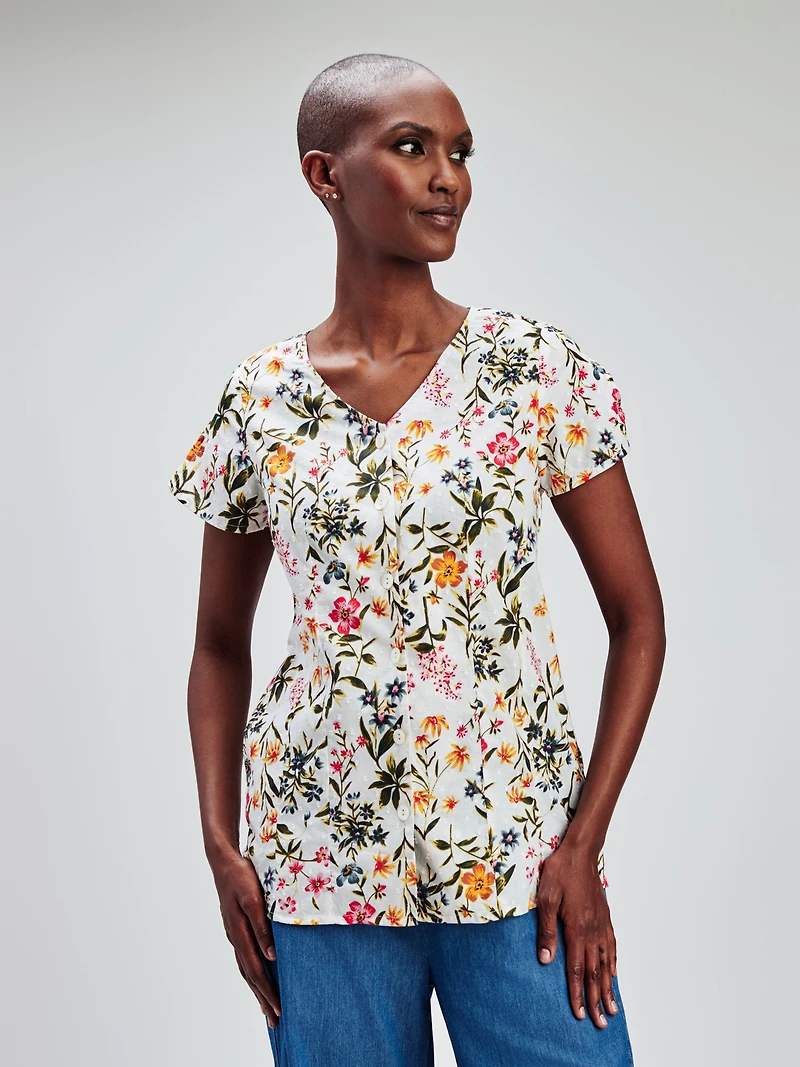 Blouse ajustée à manches courtes avec boutons