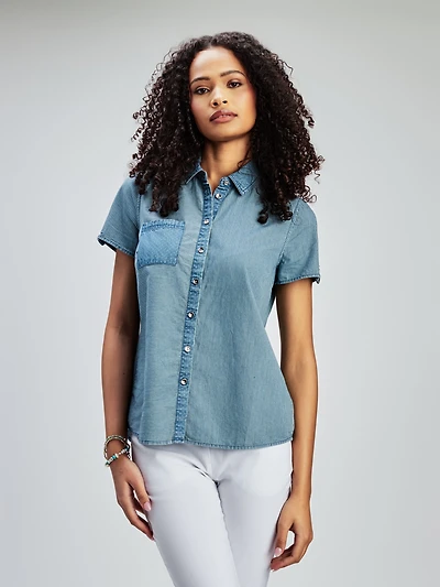 Blouse à manches courtes avec boutons