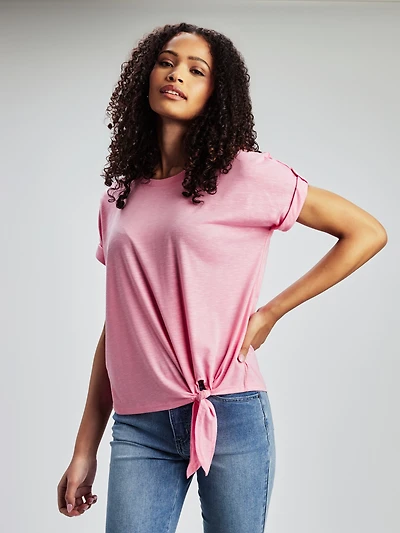 Short-sleeve semi-fitted t-shirt