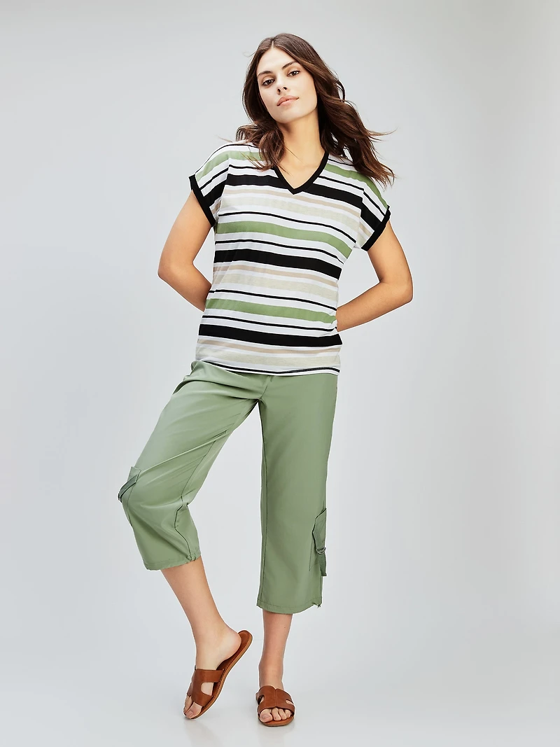 Short-sleeve semi-fitted t-shirt