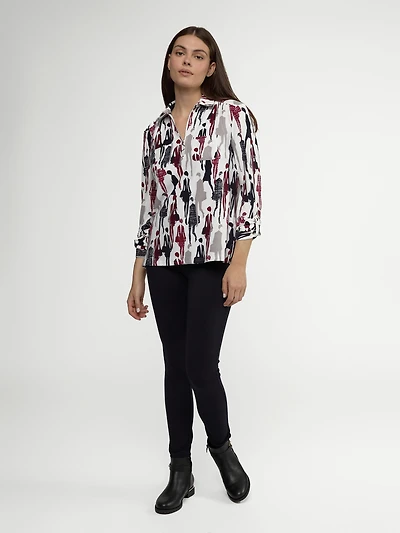 Semi-fitted blouse