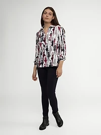 Semi-fitted blouse