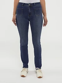 Straight semi-fitted jean