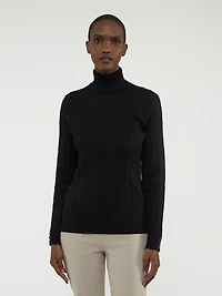 Long-sleeve semi-fitted pullover sweater