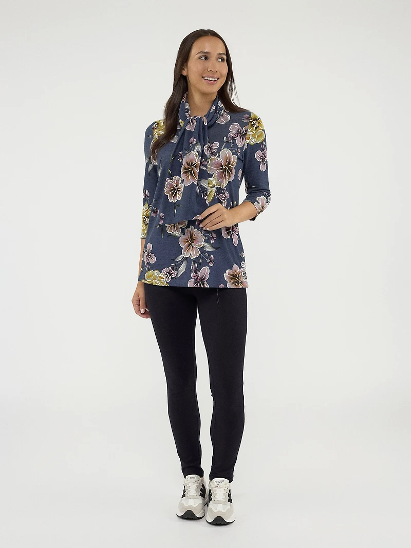 3/4-sleeve semi-fitted tunic