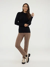 Long-sleeve semi-fitted pullover sweater