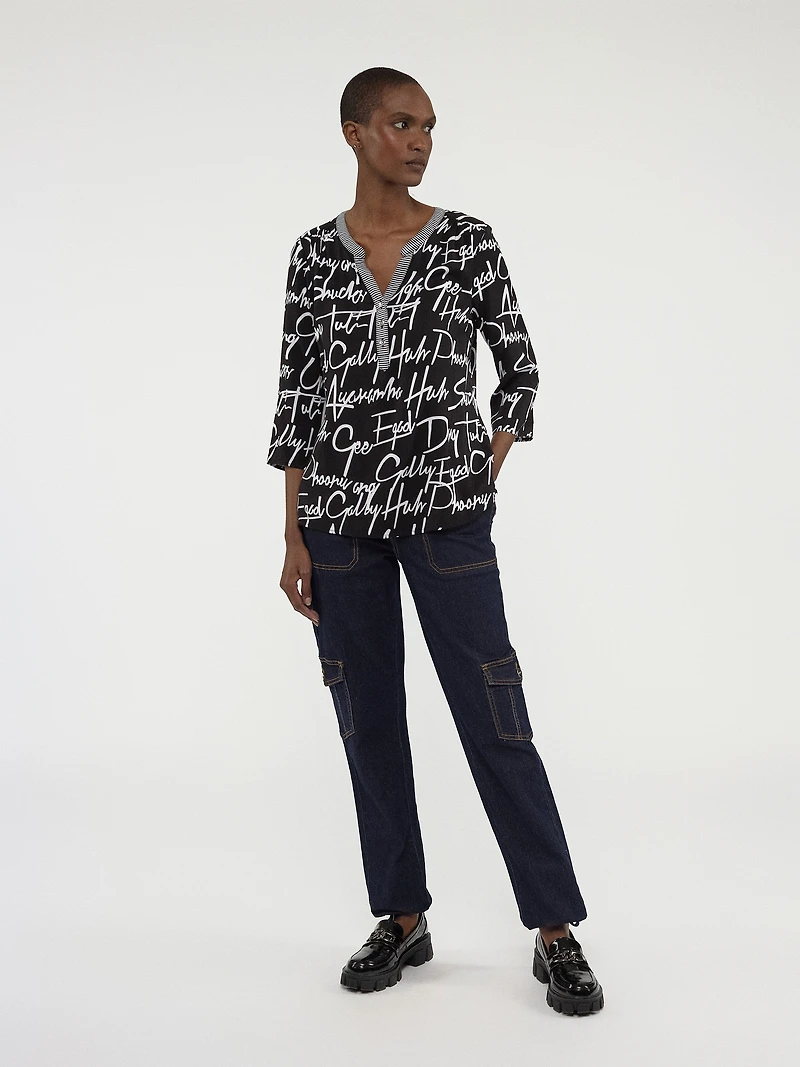 3/4-sleeve semi-fitted blouse