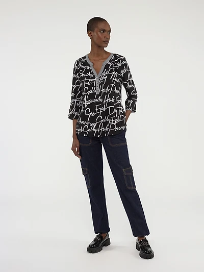 3/4-sleeve semi-fitted blouse