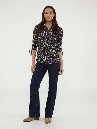 3/4-sleeve semi-fitted blouse with buttons