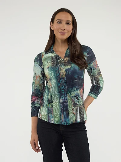 3/4-sleeve semi-fitted blouse with buttons