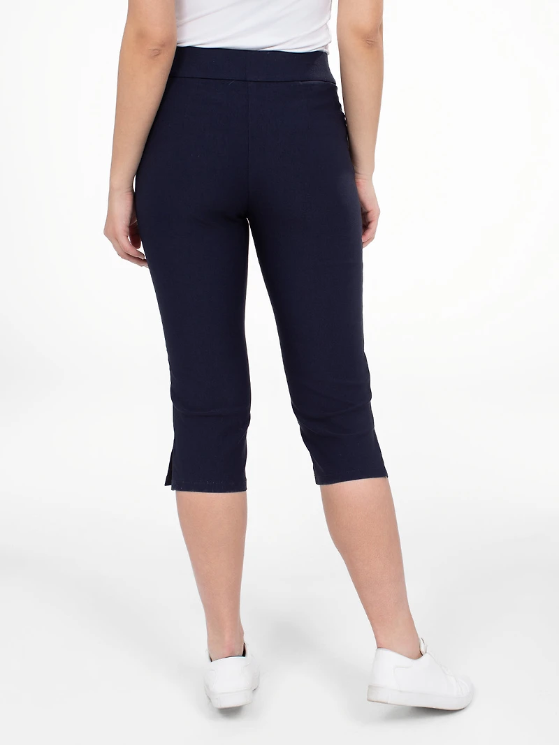 Narrow fitted pull-on capri