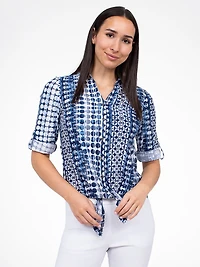 3/4-sleeve semi-fitted blouse with buttons