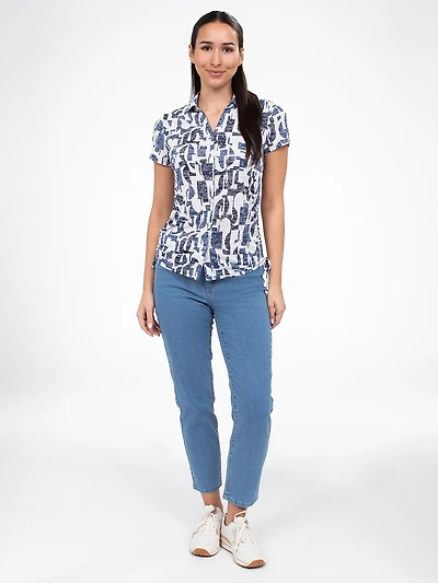 Short-sleeve semi-fitted blouse with buttons